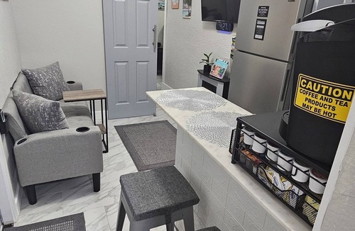 Westgate House | Charming 1-Bedroom Retreat In The Heart Of West Palm Beach For You To Enjoy!!!