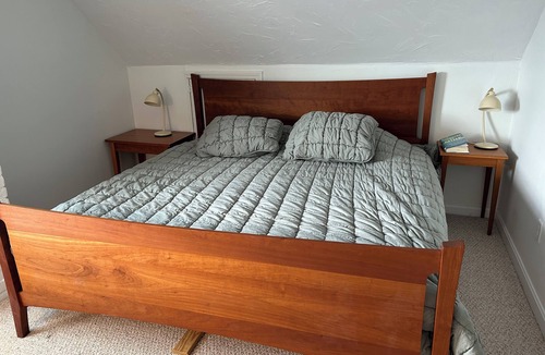 Brant Rock Apartment | Charming 2-bedroom apartment in wonderful Marshfield Across from the Ocean