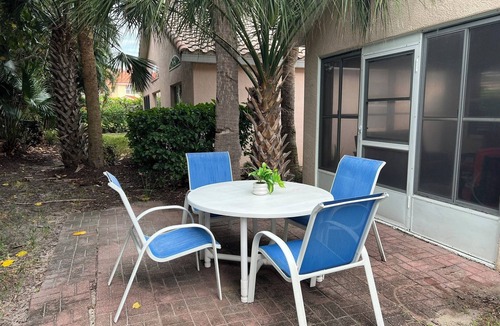Melbourne Beach House | Charming 3-bdrm house w/community pool + clay tennis courts in Melbourne Beach