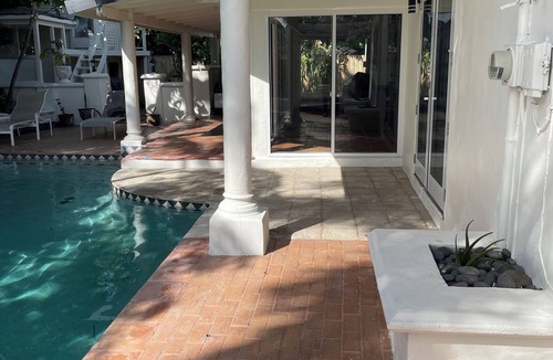 Ives Estates House | Charming 3-bedroom house in fabulous Miami with AC, WiFi