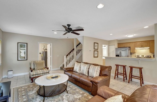 Greenview Shores House | Charming 3-bedroom rental less than 2 miles to Wellington Equestrian Festival