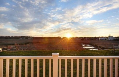 Green Harbor House | Charming Beach Cottage in Green Harbor-Just Steps to the Beach!