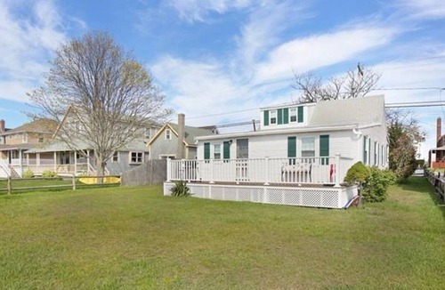 Green Harbor House | Charming Beach Cottage in Green Harbor-Just Steps to the Beach!