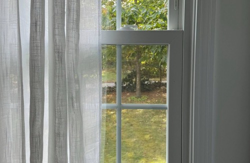 Hudson House | Charming Bedroom with WiFi, AC in wonderful Hudson NH