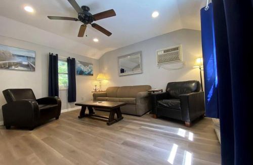 Lincolnville House | Charming Cottage with Private Deck and Modern Amenities near Camden, Maine