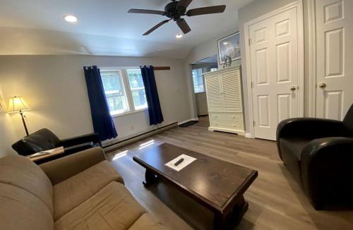 Lincolnville House | Charming Cottage with Private Deck and Modern Amenities near Camden, Maine