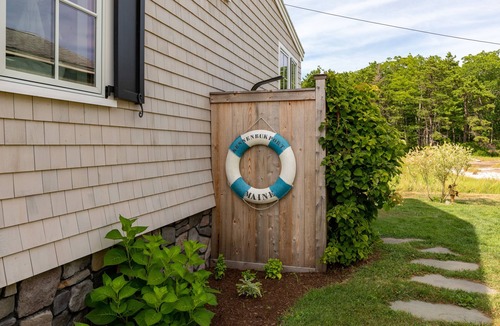Kennebunkport House | Charming Designer Cottage on Marsh