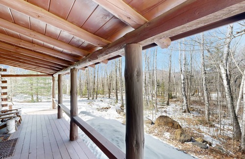 Jackson Cabin | Charming, dog-friendly cabin with an exercise room near golf course