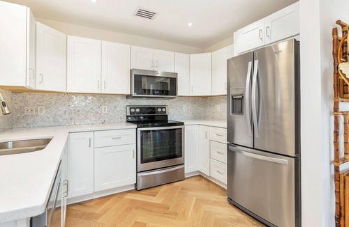 Southside House | Charming home with pool