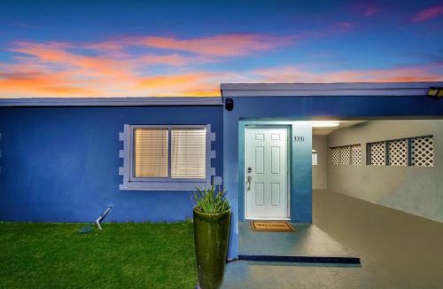 Poiciana Park II Villa | Charming House with Fenced Yard - Great Location