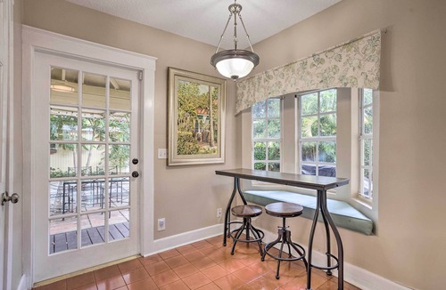 Old Northwood House | Charming Old Northwood Home ~ 3 Mi to Beach!