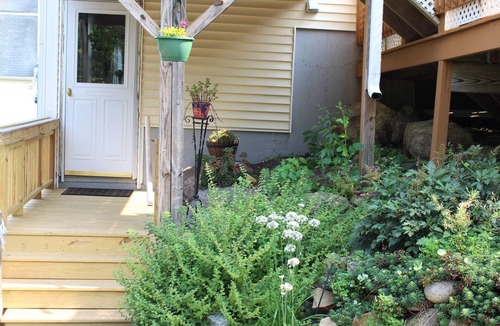 Gloucester Apartment | Charming Studio, Private Bath, Kitchenette, Deck, Walk to Beach
