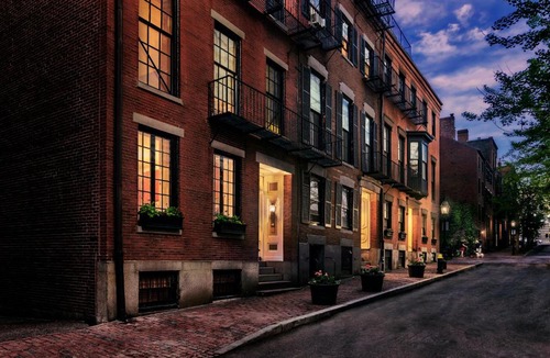 Beacon Hill Apartment | Charming & Stylish Studio on Beacon Hill #8