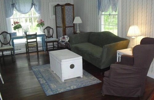 Islesboro Cottage | Charming Waterfront Cottage Just Steps from East Penobscot Bay