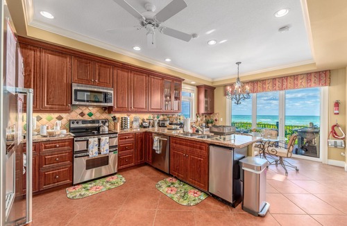 Jensen Beach House | Chateau de la Mer: Gated Fla Beach Estate w/heated pool, hot tub, elevator.