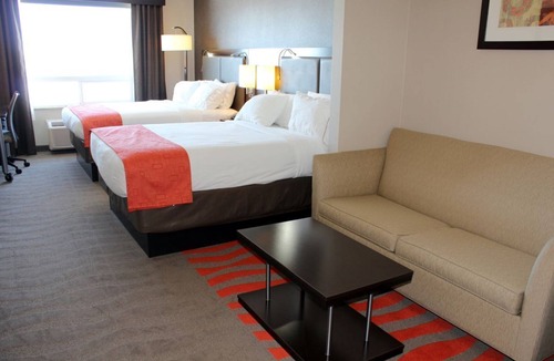Bonnyville Hotel | Chateau Inn & Suites Bonnyville