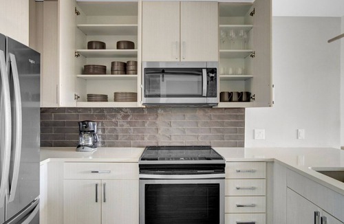 Five Points Apartment | Chic Five Points 1BR w/ W/D, Gym & Roof Lounge, near RiNo, by Blueground