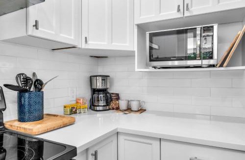 Southside House | Chic Pied-à-Terre Private Pool in WPB