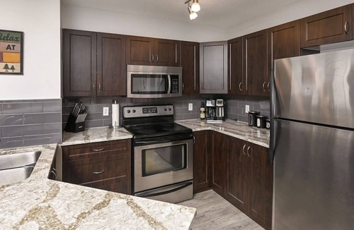 East Kootenay Apartment | Chinook Pointe | Ground Floor | Pool | Hot Tub