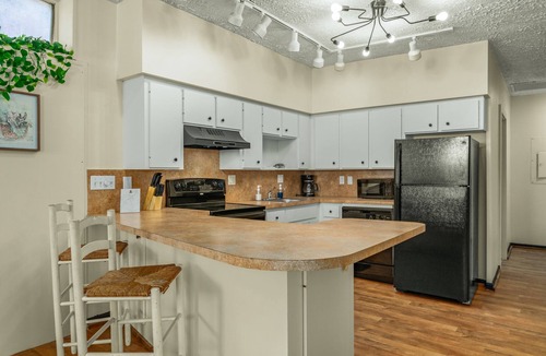 Sebring Apartment | Circle Overlook-Private Downtown apartment