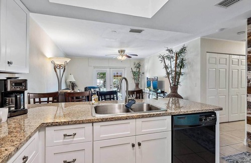 Hobe Sound House | Citrus Cottage (Peggy's Retreat)