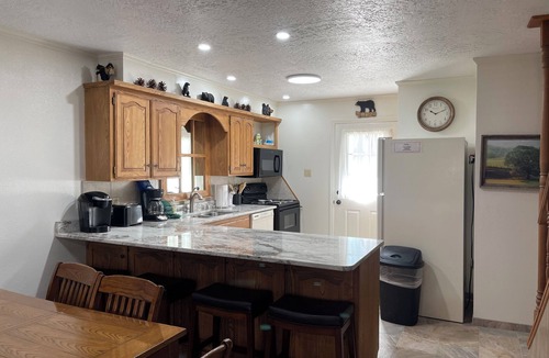 Red River Apartment | Claim Jumper #19 Townhouse
