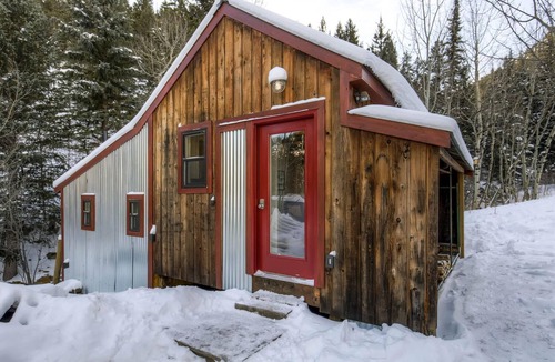 Idaho Springs Cabin | Claimjumper Creekside Cabin Retreat