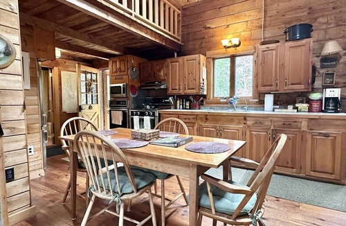 Mount Desert Cabin | Classic Maine 2BR Cabin in Center of MDI! Pet Friendly [Birdsong]