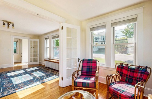 Boothbay Harbor House | Classic New England Retreat in the Heart of Boothbay Harbor
