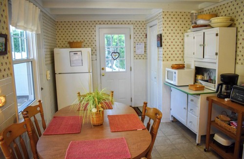Dennis Port House | Clean and bright 2 bedroom home, .4 miles to the beach