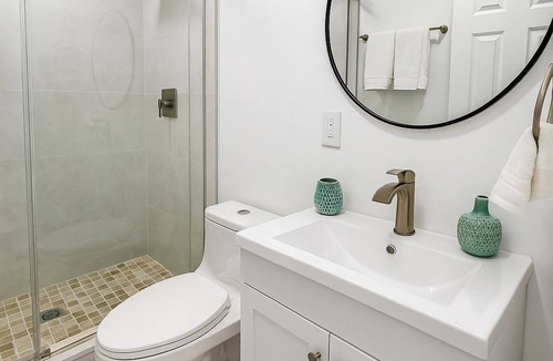 Port Saint Lucie Apartment | Clean, Modern, and Centrally Located Guesthouse in Port St. Lucie