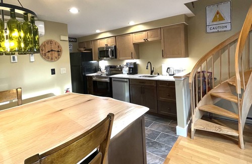 Jackson House | Clean, quiet and cozy mountain get away Condo
