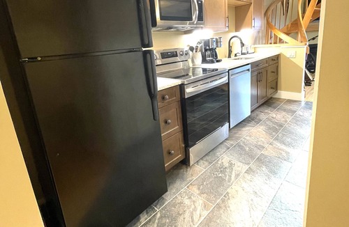 Jackson House | Clean, quiet and cozy mountain get away Condo