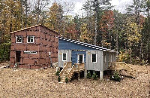 Bartlett Ski Chalet | Close to Attitash, Hiking, Rivers, Storyland, Santa's Village and More!.