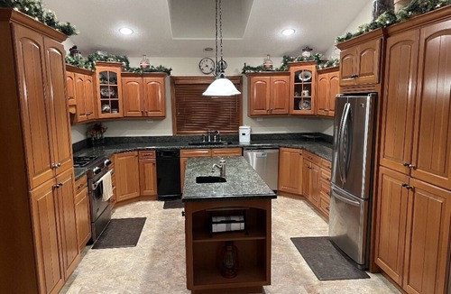 Hill City House | Close to Deerfield Lake,Hiking,UTV,Gameroom,Hot tub,Mini Donkeys,Goats,Chickens