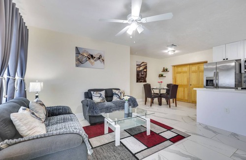 Miami Gardens Cottage | Close to Hard Rock Stadium! Group Getaway w/Yard