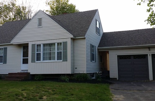 Rye House | Close to the ocean, within walking distance to Jenness Beach. Sleeps 7