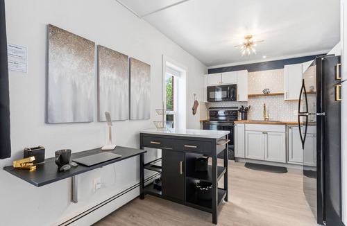 University Park Apartment | Coastal Comfort Steps From Csu, Pool, Gym, Sauna