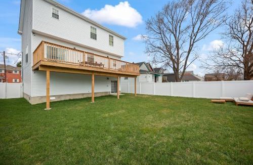 Almont House | Coastal Escape - New Build with Patio and Yard