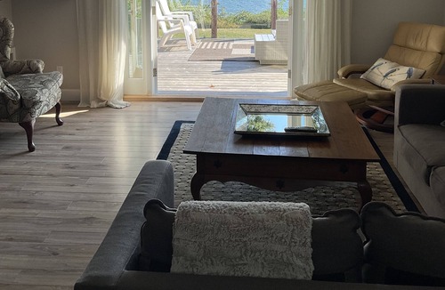 Regional District of Nanaimo House | Coastal Oceanfront Home,Private beach access on Parksville Beach-BEAUTIFUL VIEWS