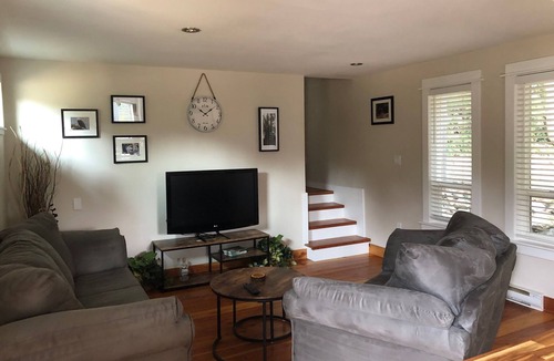 Shawnigan Lake Cottage | Cobble Hill Cottage - Enjoy a peaceful nights rest after exploring the Valley.