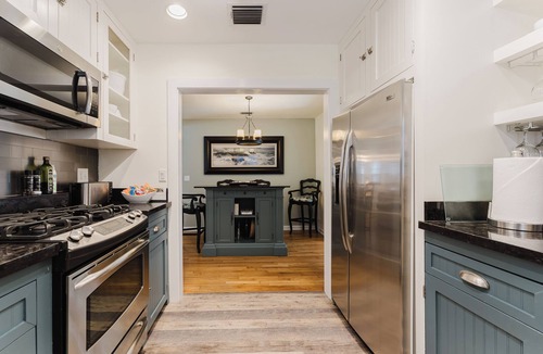 Grandview Heights House | Coco Plum Cottage