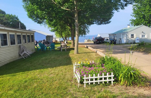 Malletts Bay House | Colchester Vermont. Quiet 3 BR Lake Champlain cottage. Near bike path. Sleeps 6