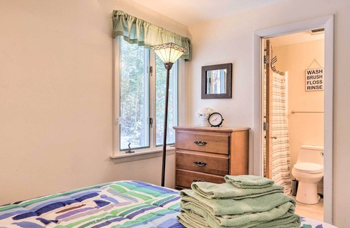 Campton House | Colorful Campton Home w/ Community Amenities!