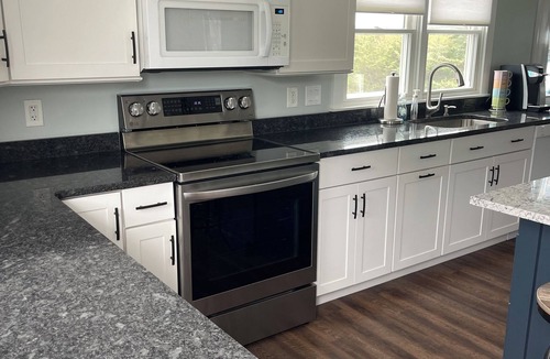 Sagamore Beach Cottage | Come to the Cape! Get away for the weekend! Private, peaceful beach!