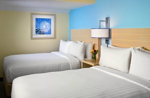 Westlake Hotel | Comfort and Convenience! 4 Pleasant Units, Pet-friendly