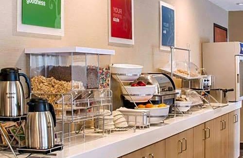 Mayfield Heights Hotel | Comfort Inn Mayfield Heights Cleveland East