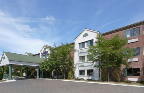 Mayfield Heights Hotel | Comfort Inn Mayfield Heights Cleveland East
