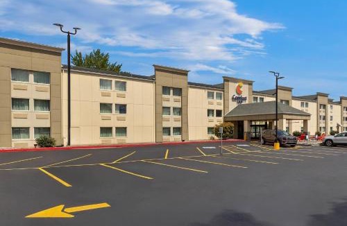 Mayfield Heights Hotel | Comfort Inn Mayfield Heights Cleveland East