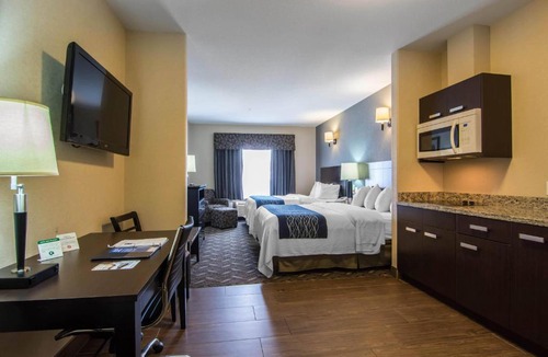 Fort Saskatchewan Hotel | Comfort Inn & Suites
